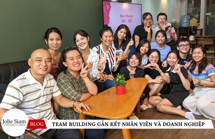 Team building giúp nâng cao tinh thần đồng đội và văn hóa công ty.